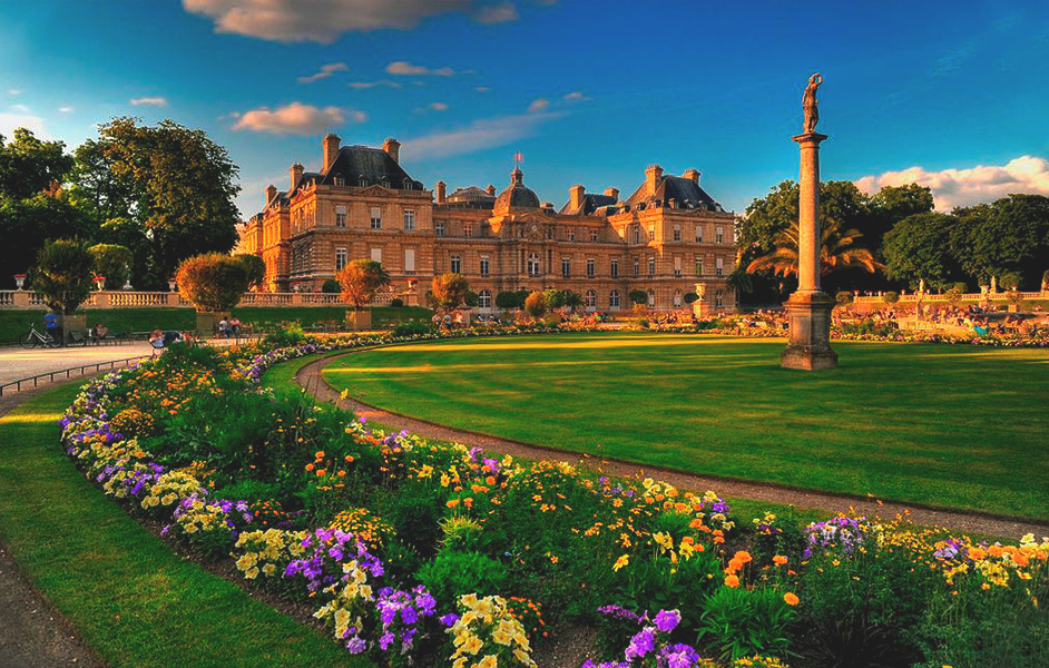 Luxembourg Gardens: Tranquil green space in Paris