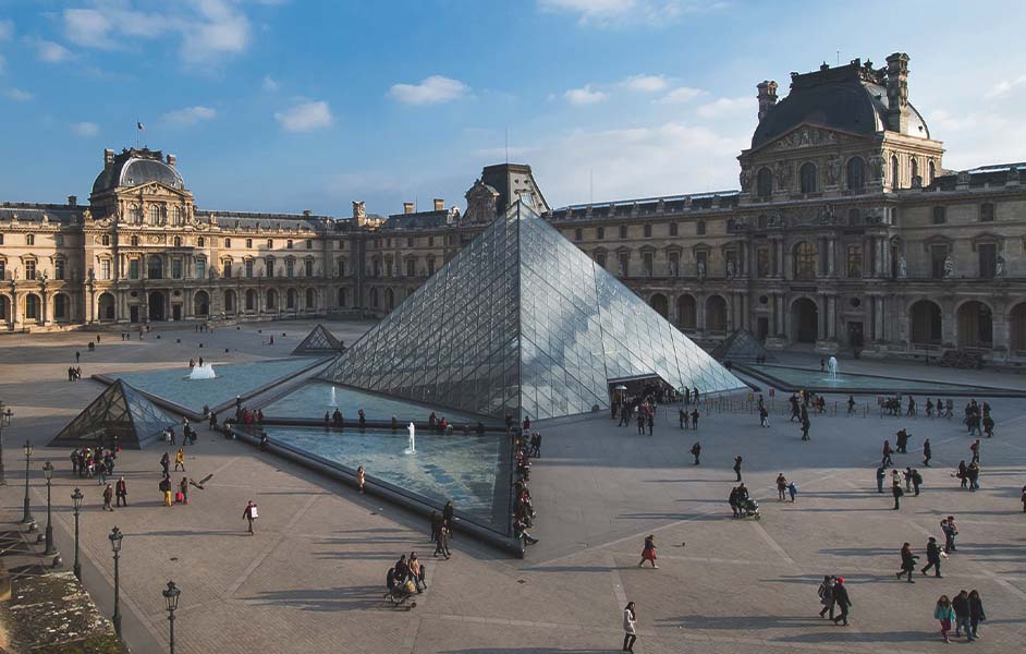 Louvre Museum Visitor Tips