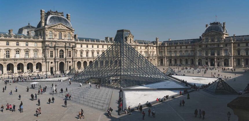 Attractions Near Louvre Museum