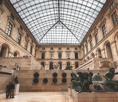 history of the louvre museum in paris france