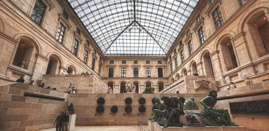 history of the louvre museum in paris france